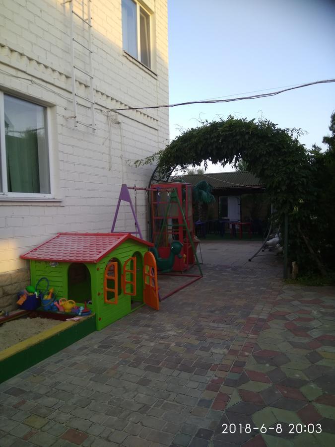 Джага-Джага Zaliznyi Port Luaran gambar